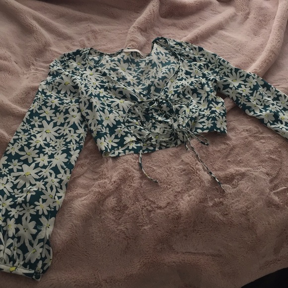 Zara Tops - 🎖HOST PICK🎖Zara Crop Top